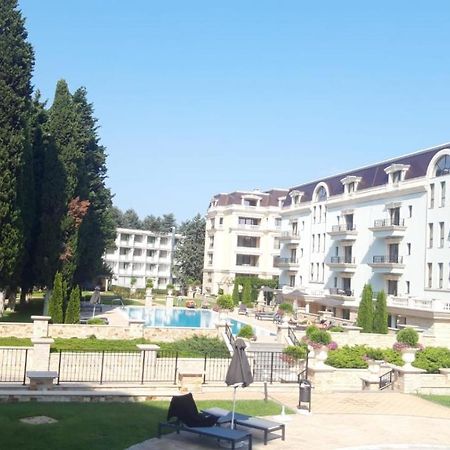 St Constantine And Helena - Anthony'S Luxurious Apartment Varna Extérieur photo